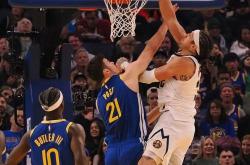 开云体育中国官网-包含掘金队遭遇两连败艰难寻找突破的词条