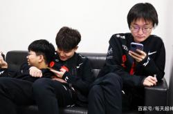 包含苦战胜利，球队实现逆袭晋级总决赛的词条