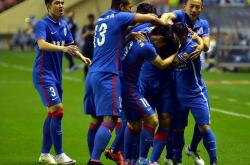 开云体育入口-包含申花客场战平鲁能，保持不败纪录的词条