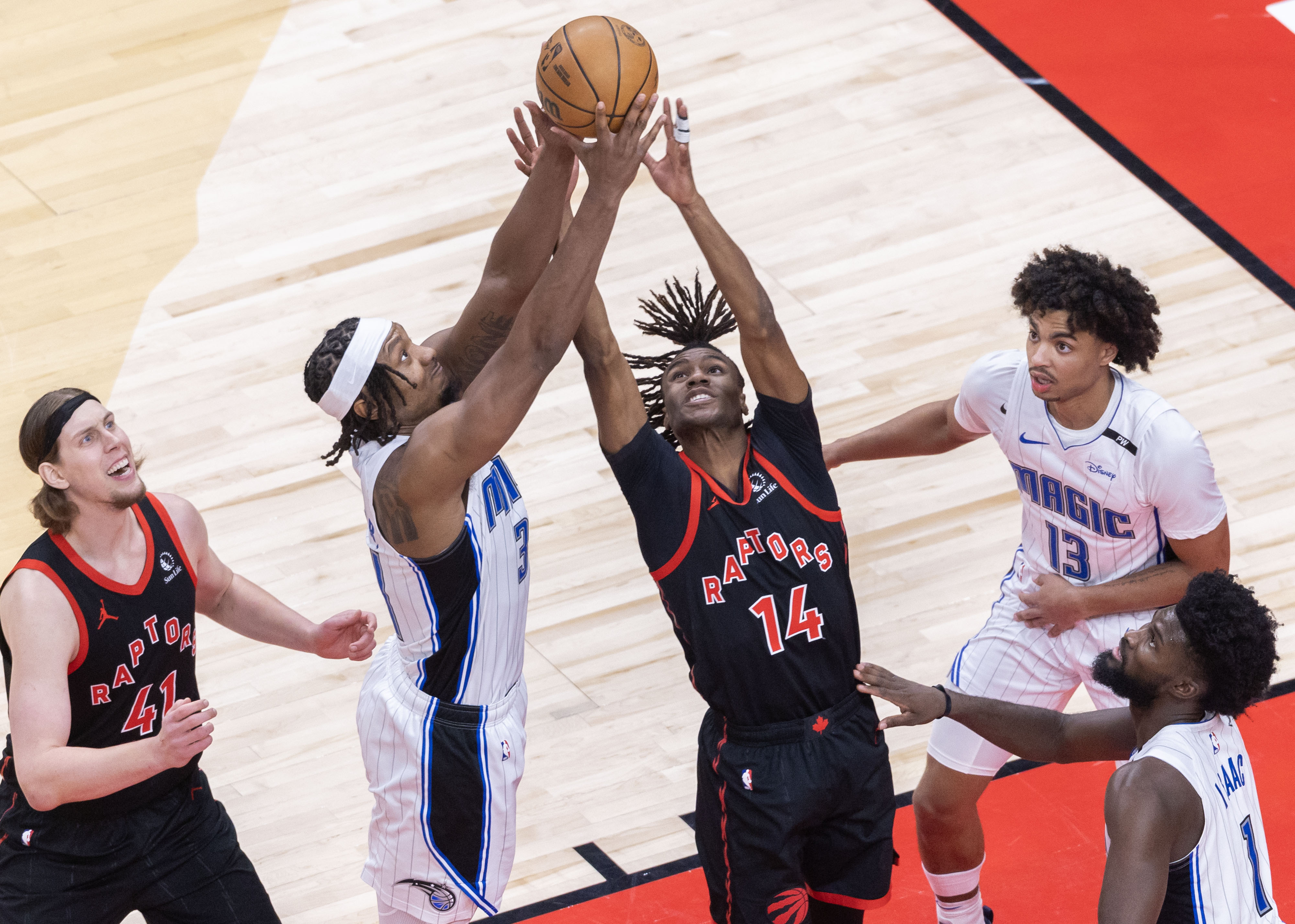 关于猛龙继续巅峰，大胜76人晋级东部半决赛的信息