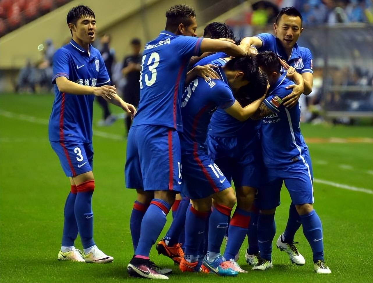 包含申花客场战平鲁能,保持不败纪录的词条 包含申花客场战平鲁能,保持不败纪录的词条