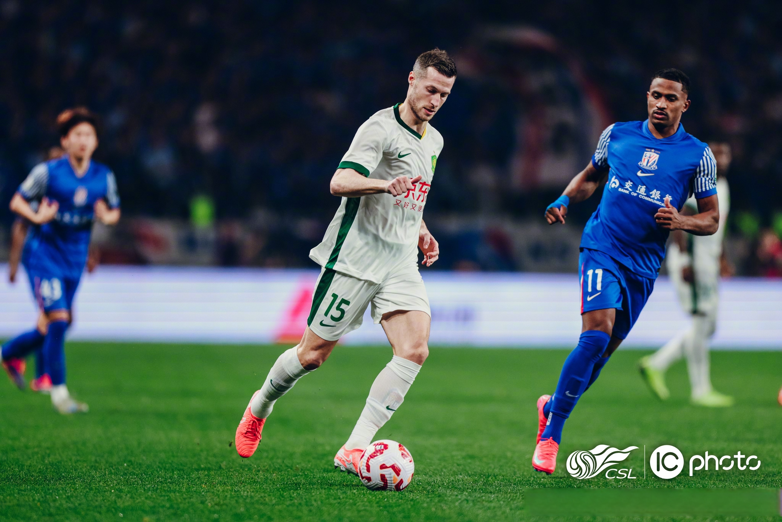 包含申花客场战平鲁能,保持不败纪录的词条 包含申花客场战平鲁能,保持不败纪录的词条