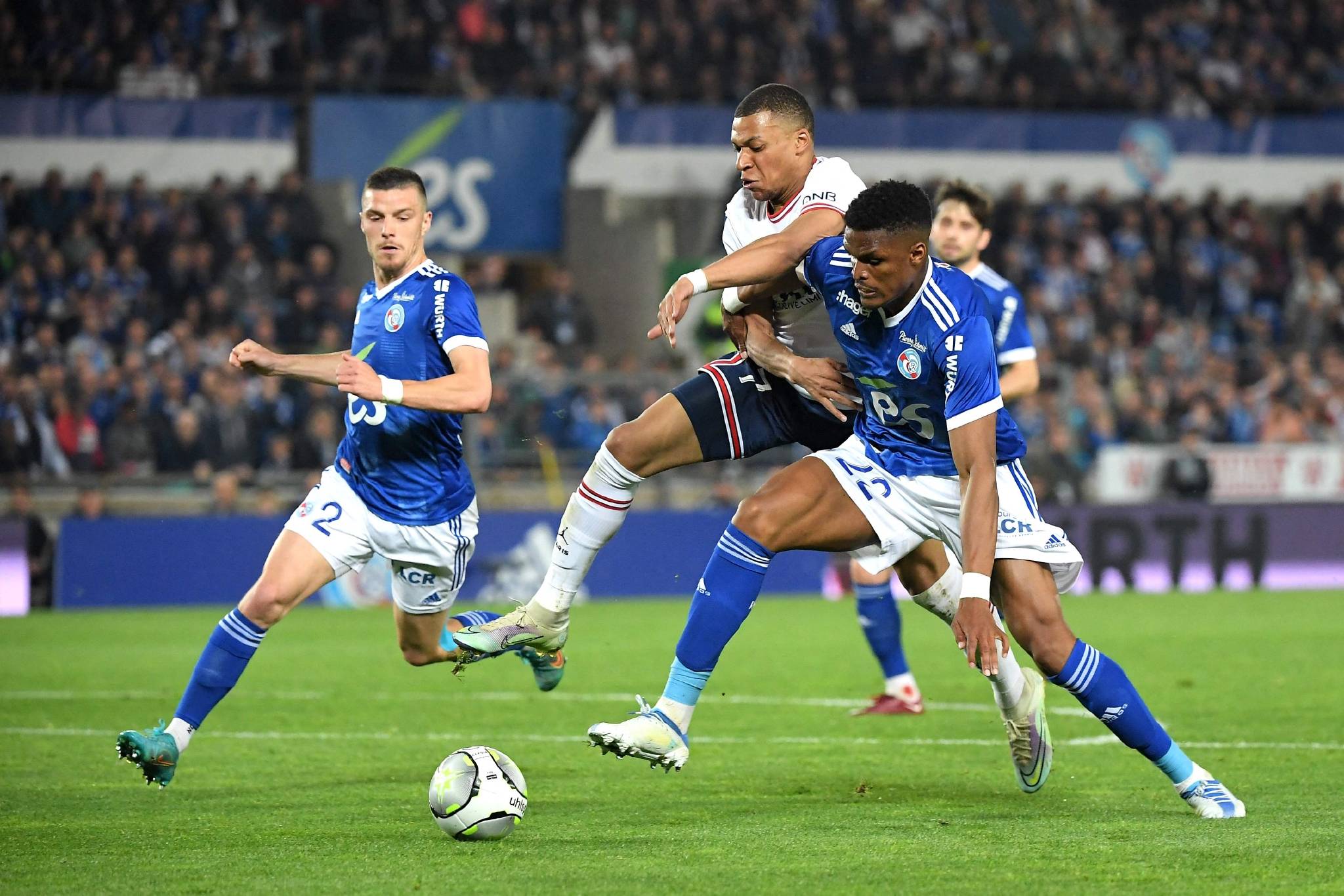 摩纳哥胜斯特拉斯堡,取得连胜 摩纳哥胜斯特拉斯堡,取得连胜