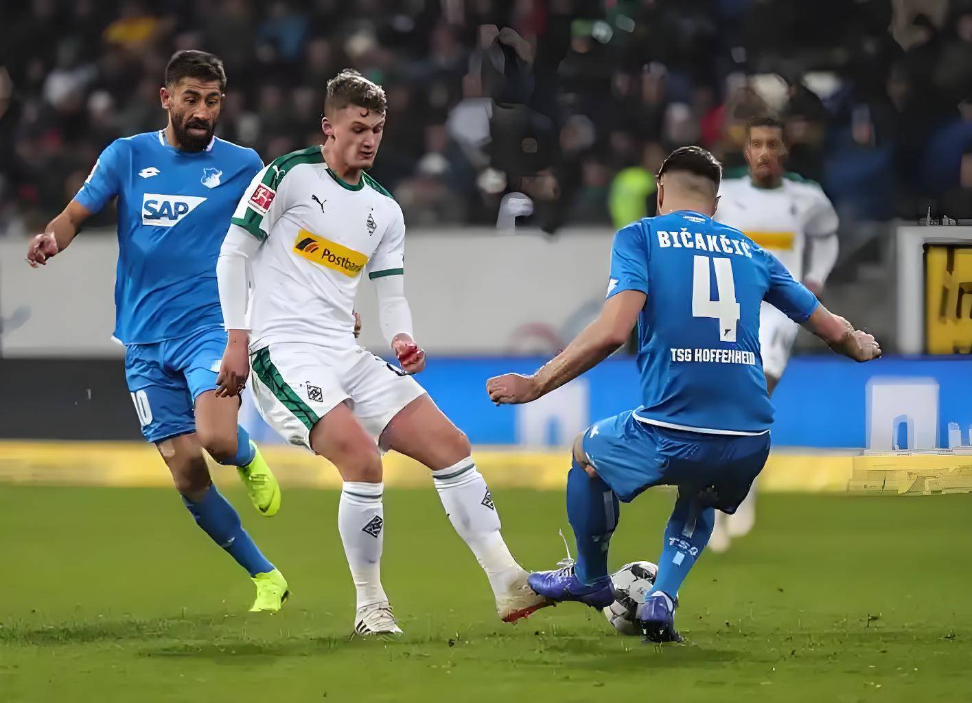 包含门兴格拉德巴赫备战全力德甲冲刺倒计时的词条