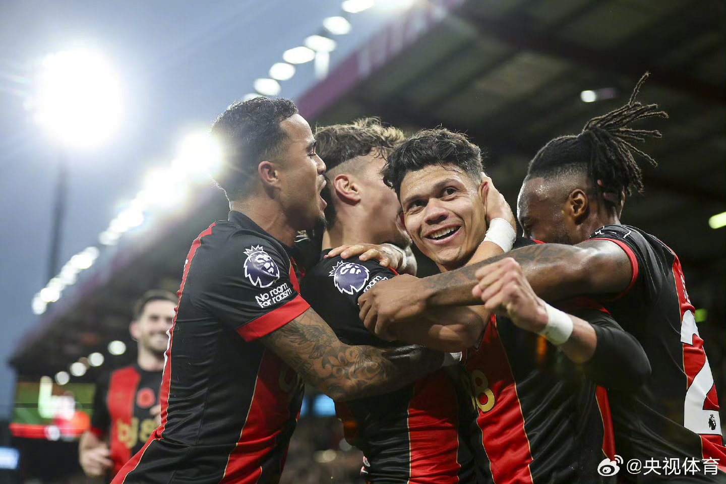 曼城制胜莫斯科，领跑小组